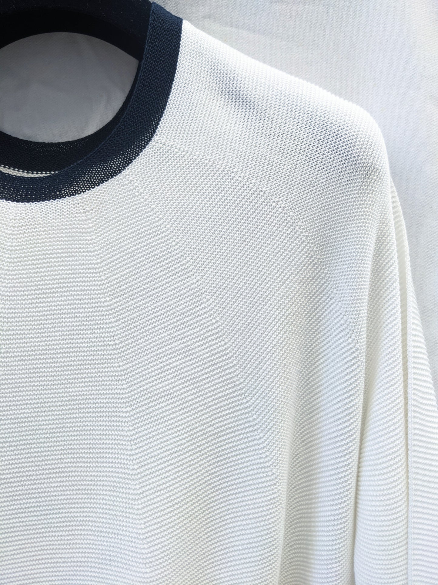 Pull noir et blanc Liviana Conti