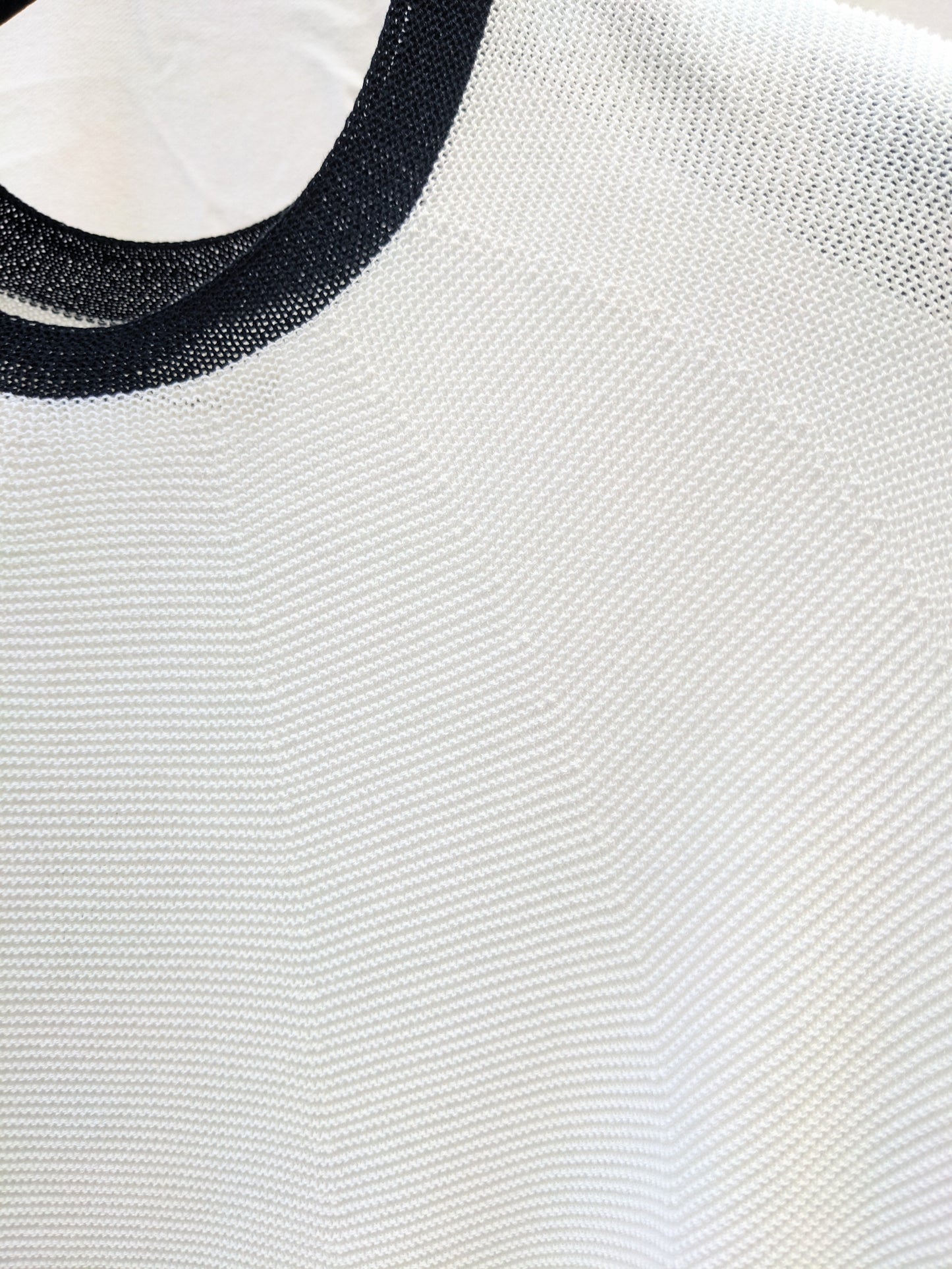 Pull noir et blanc Liviana Conti