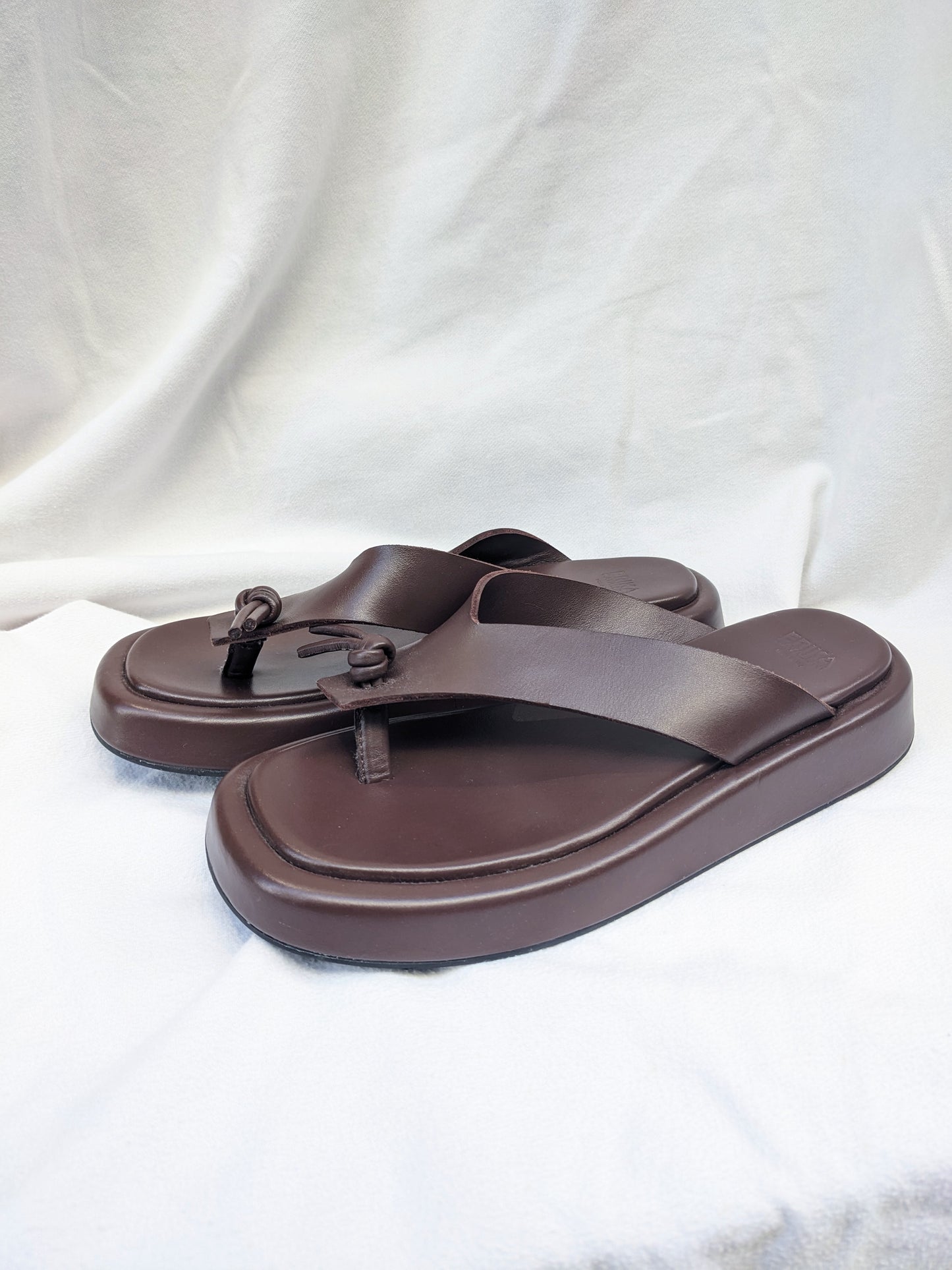 Tongs en cuir Erika Cavallni