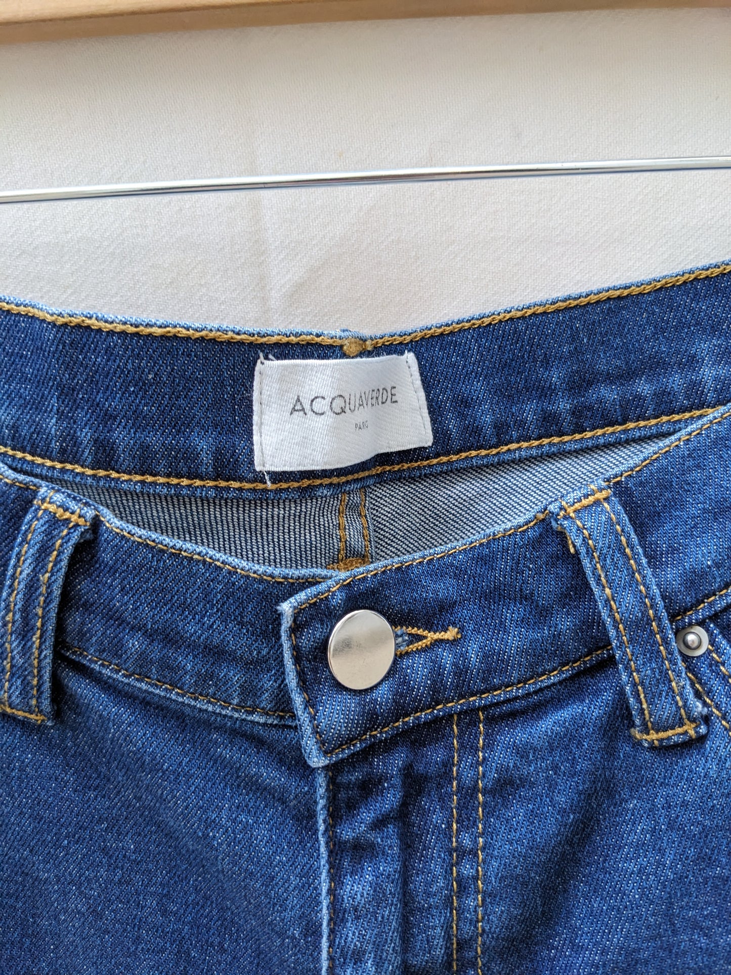 Jean Cara Acquaverde