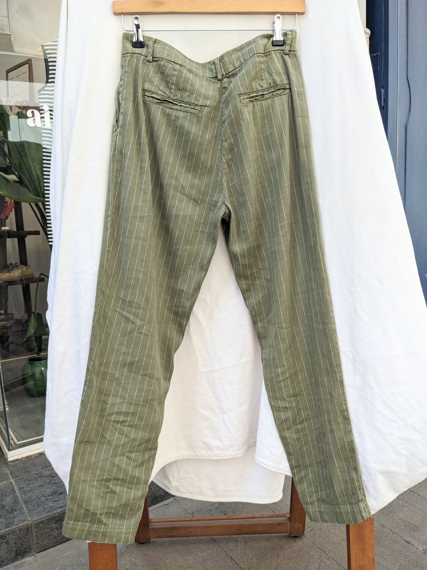 Pantalon Myths